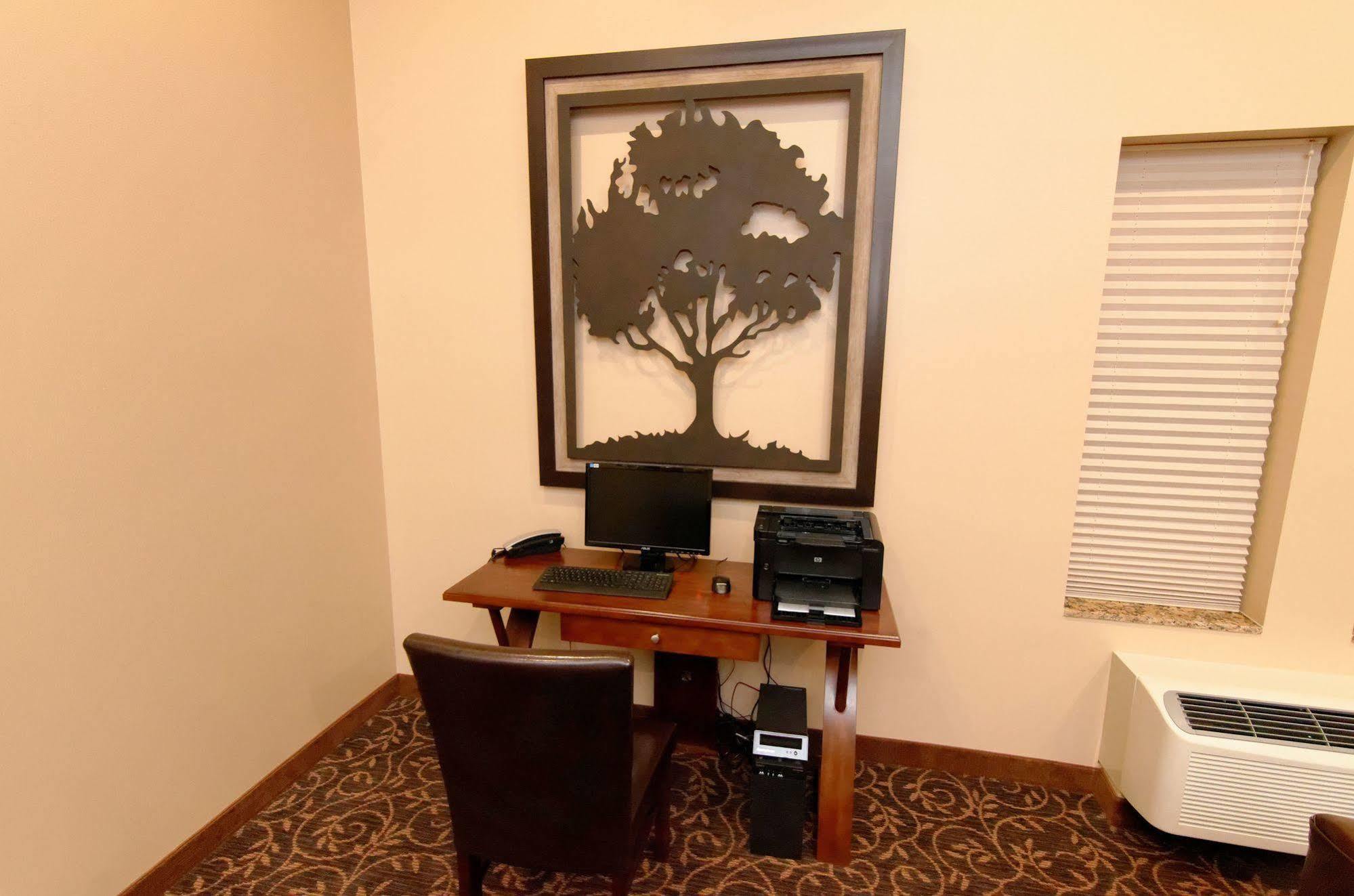 Cobblestone Inn & Suites Fort Madison Esterno foto