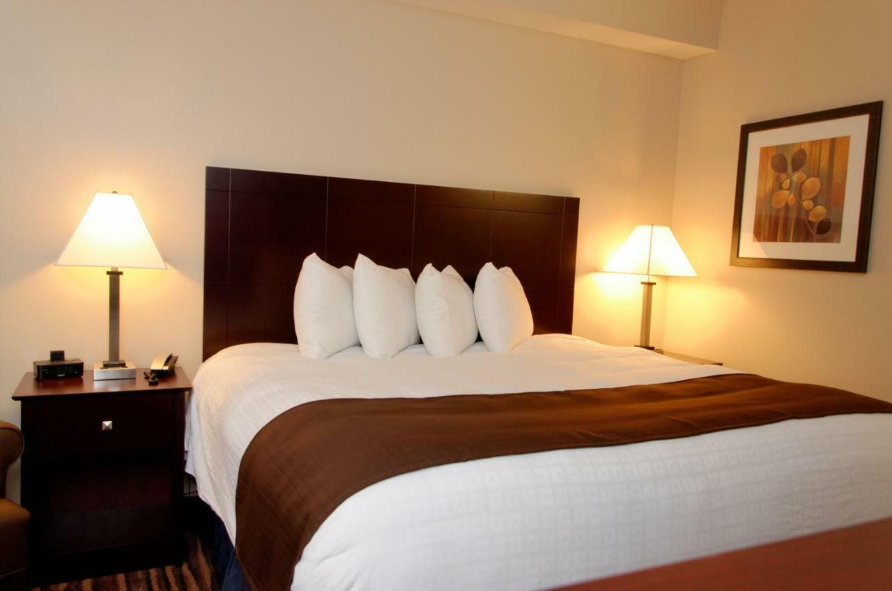 Cobblestone Inn & Suites Fort Madison Esterno foto