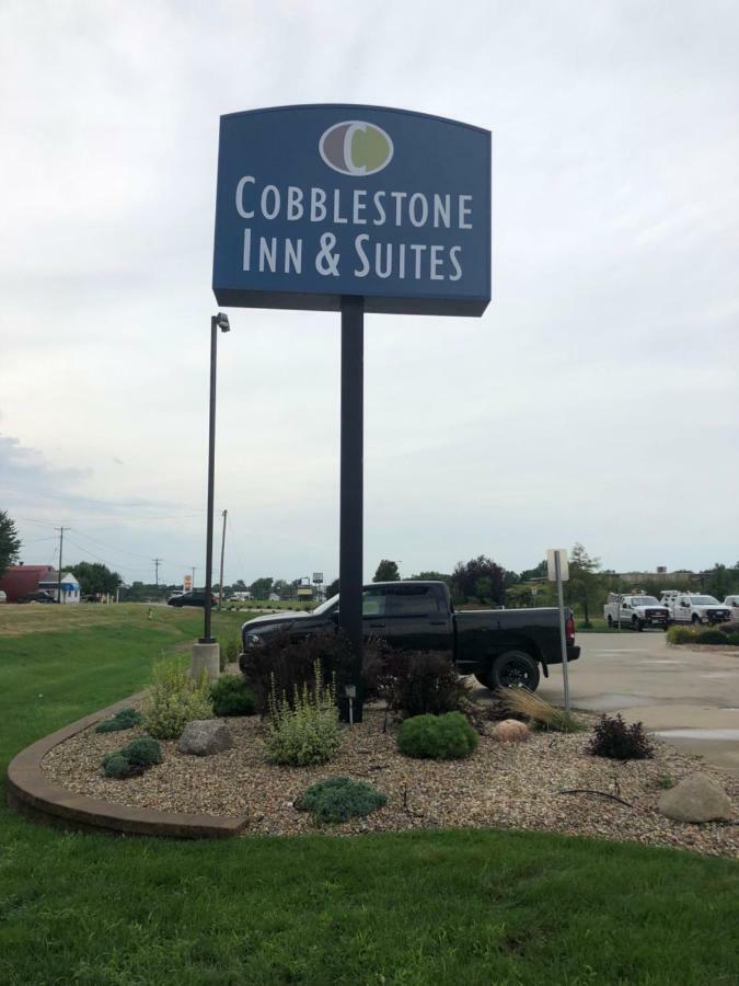 Cobblestone Inn & Suites Fort Madison Esterno foto